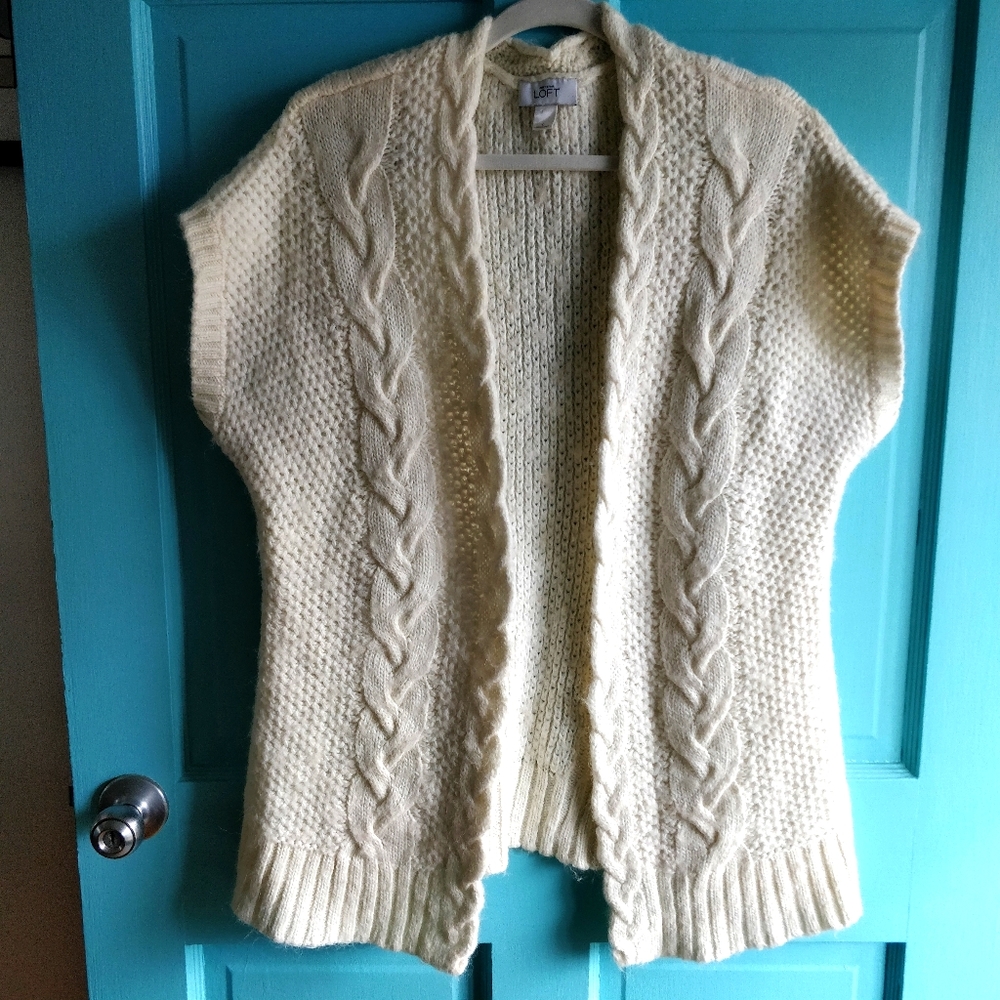 🔥B2G1 Loft Alpaca & Wool Sweater Vest in Cream